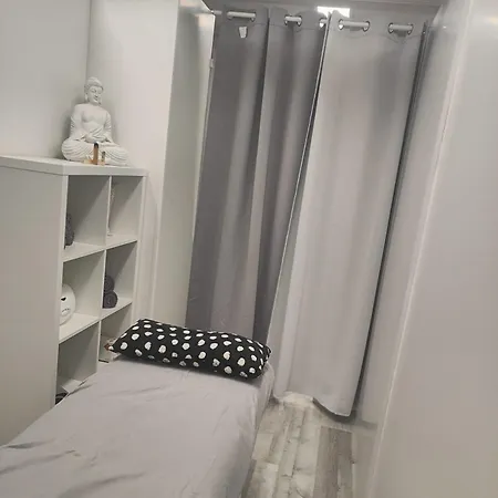 Habitación Doble Con Baño Privado Y Desayuno Incluido Quarto em Acomodações Particulares *