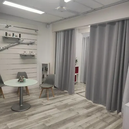 Doble Con Bano Privado Y Desayuno Incluido Viladecans