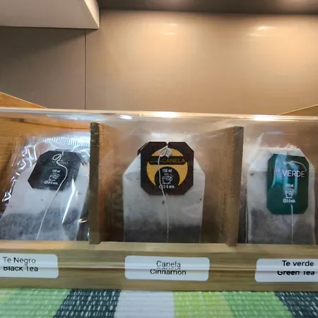 Habitación Doble Con Baño Privado Y Desayuno Incluido Quarto em Acomodações Particulares Viladecáns