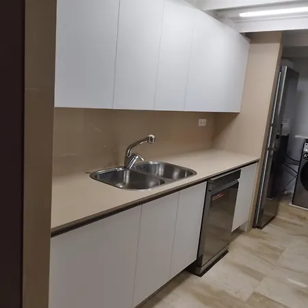 Doble Con Bano Privado Y Desayuno Incluido * Viladecans